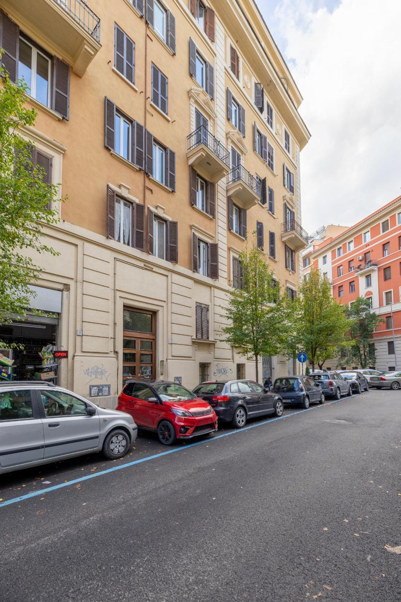 Apartment Design In Prati Rom